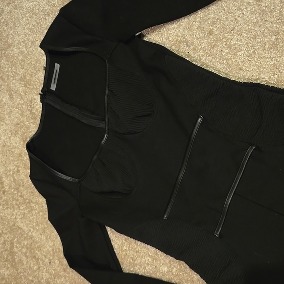 Maniere De Voir Women's Black Bodycon Fitted Jumpsuit Stretchy Size 7/8 - Picture 3 of 10